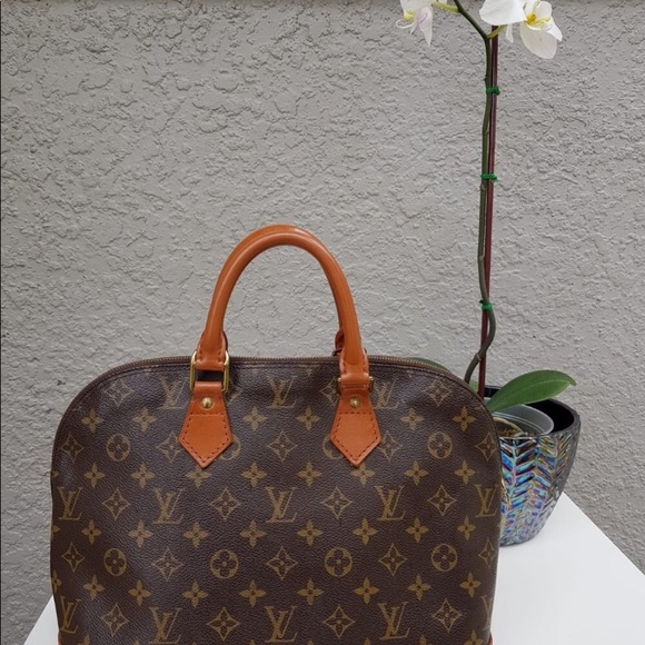 ‼️Sold ‼️100% Authentic Louis Vuitton Alma - Picture 2 of 13